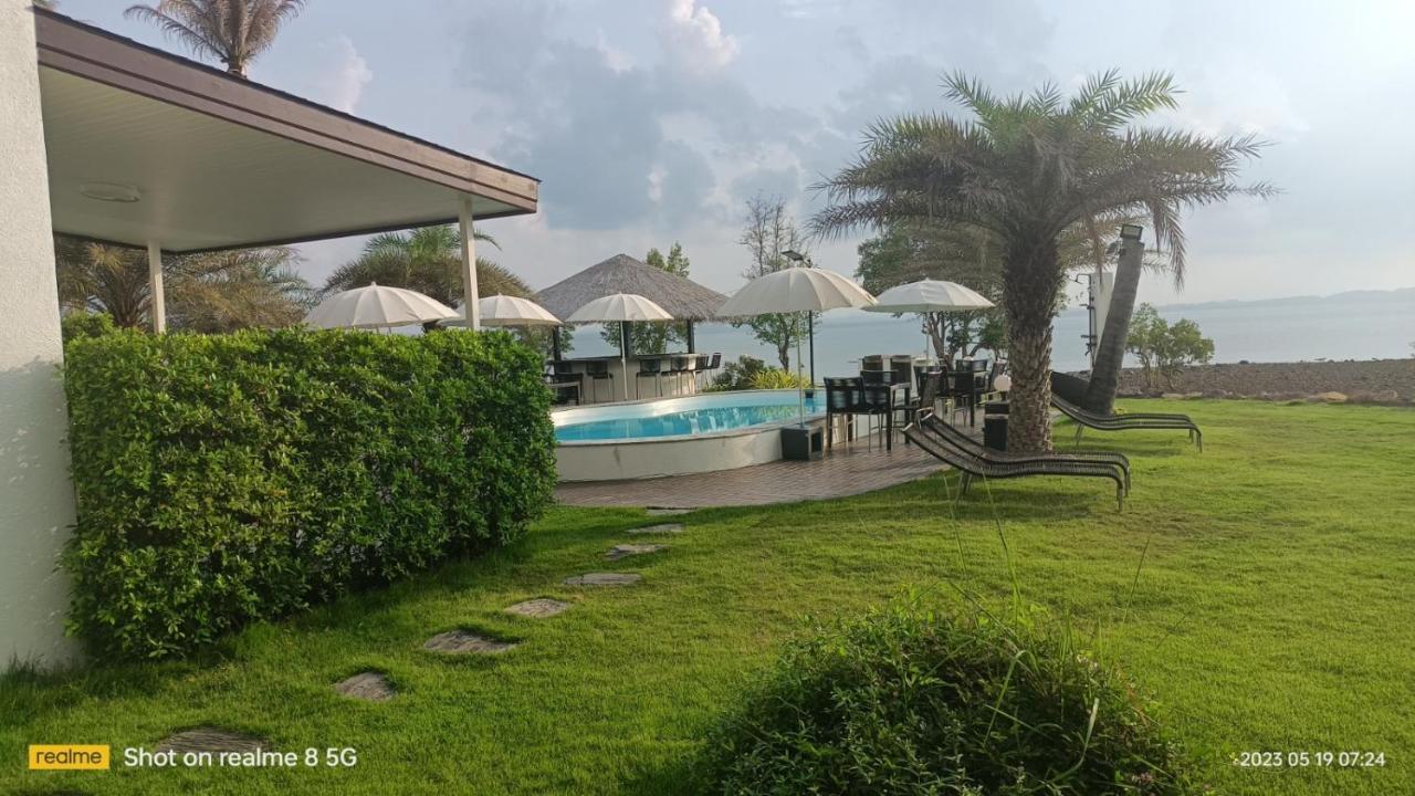 Ganze Villa Beachfront-Pool-Villa-Apartment Ко Чанг Екстериор снимка