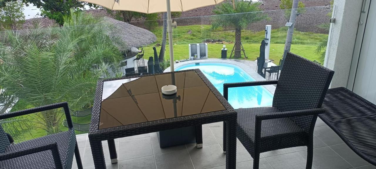 Ganze Villa Beachfront-Pool-Villa-Apartment Ко Чанг Екстериор снимка